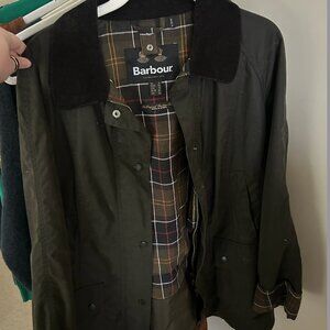 Authentic Barbour Classic Beadnell Wax Jacket